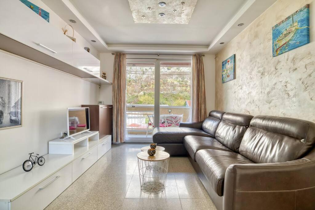 Cozy Nest Apartment- Central And Seaboard With Elevator Kotor Exteriör bild