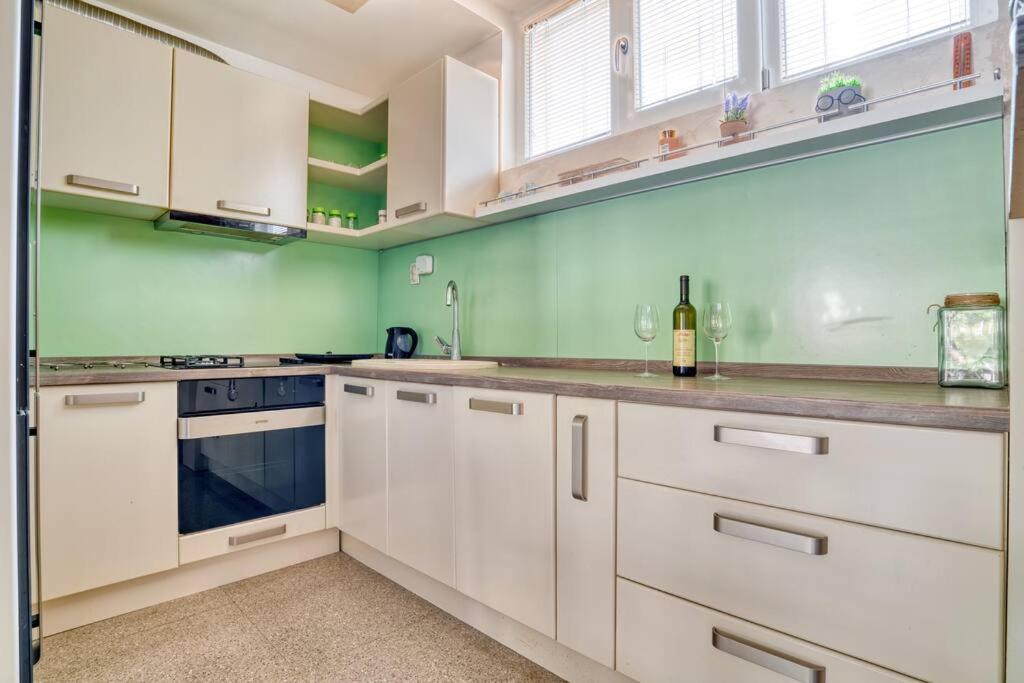 Cozy Nest Apartment- Central And Seaboard With Elevator Kotor Exteriör bild