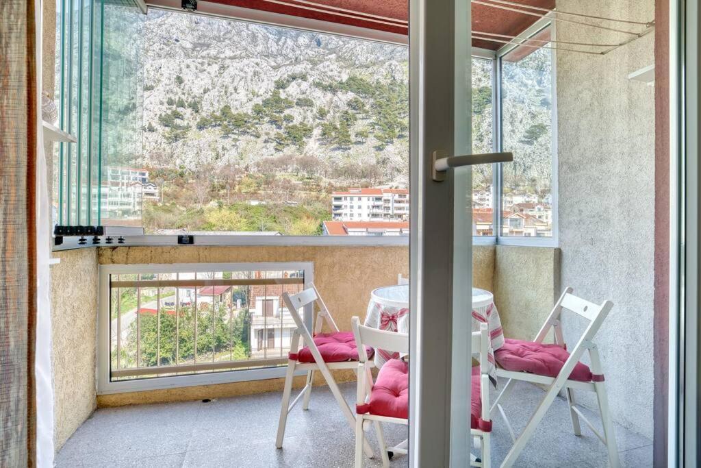 Cozy Nest Apartment- Central And Seaboard With Elevator Kotor Exteriör bild