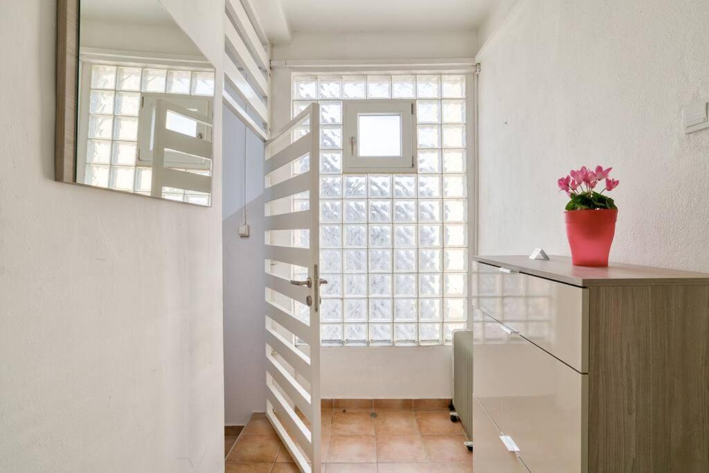 Cozy Nest Apartment- Central And Seaboard With Elevator Kotor Exteriör bild