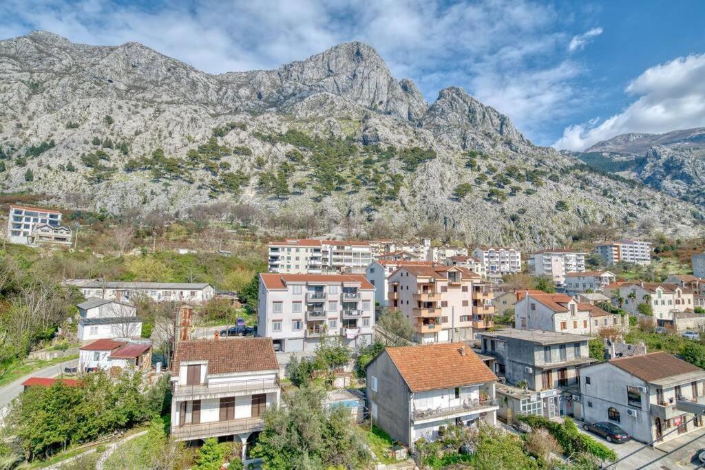 Cozy Nest Apartment- Central And Seaboard With Elevator Kotor Exteriör bild